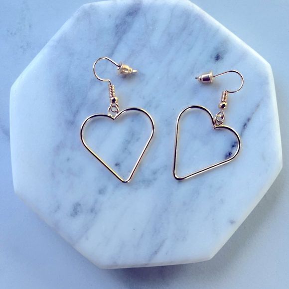 7/$30 Gold Hearts DANGLES - Picture 3 of 5